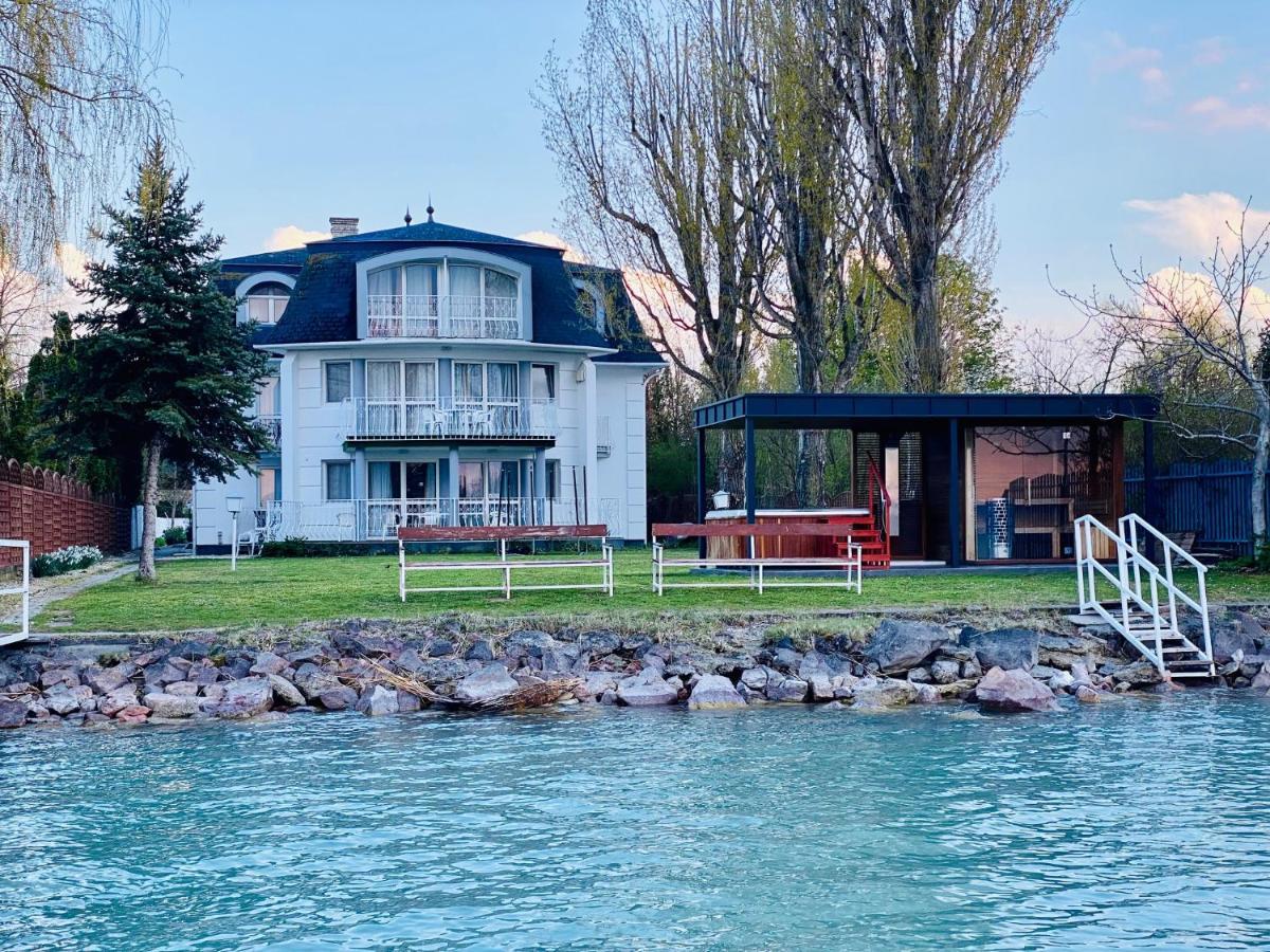 Villa My Lake Zamardi Luaran gambar